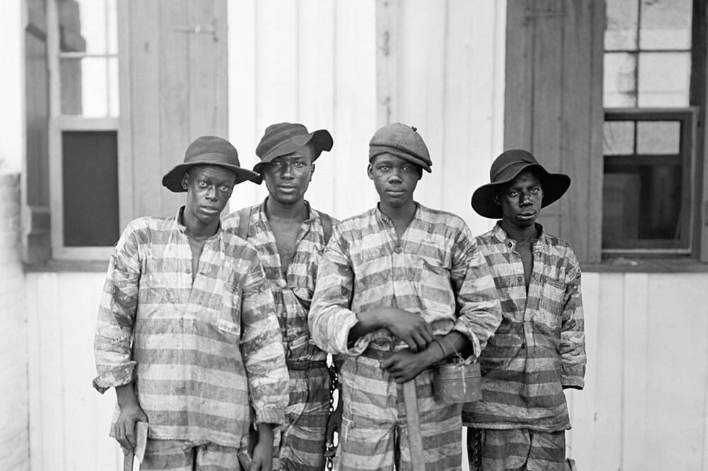 Un <em>chain gang</em> du sud vers 1903 (U.S. Library of Congress)