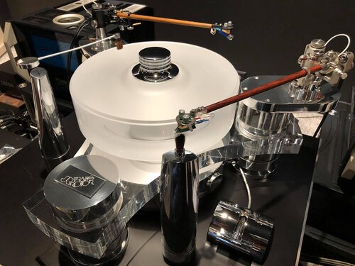 La platine Transrotor Tourbillon FMD de Gilles