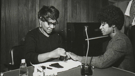 (photo courtoisie Motown Museum)Maxine Powell, à gauche