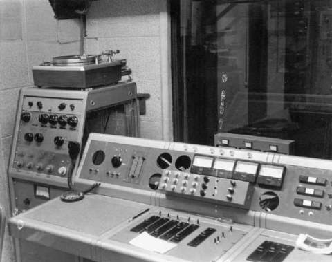 (photo courtesy Motown Museum)Hitsville U.S.A.’s 4-track console