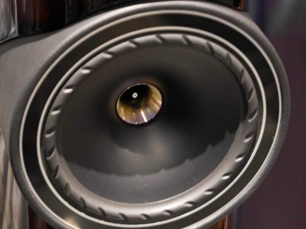 hi-fi, haut de gamme, audio, audiophile, Salon Audio de Montréal, Audiofest, Focal, Harbeth, Wilson Audio, Monitor Audio, Fyne Audio, Grado, Polk Audio, Simaudio Moon, enceintes Rhaido, Muraudio, Gershman Acoustics, PS Audio aspen FR30, Hegel, Crystal Cable