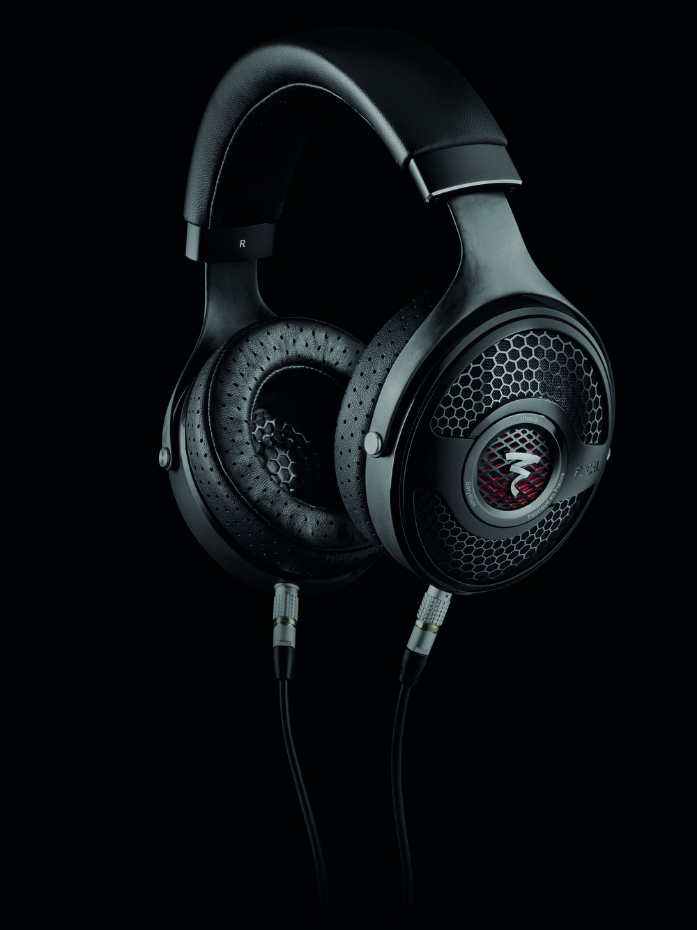 Focal Utopia, audio, audiophile, headphones, hi-fi, high-end, Robert Schryer, PMA Magazine