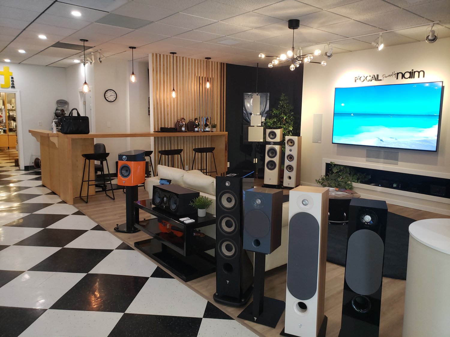 audio, audiophile, hi-fi, high-end, Focal, Naim, speakers, headphones, amplifiers, PMA Magazine