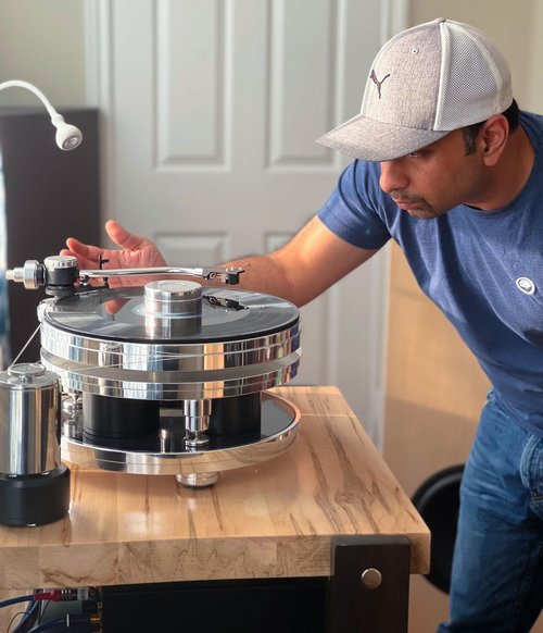 EAR, Pass Labs, Coincident Speaker Technology, Acoustic Solid, Holo May, Silent Angel, AudioQuest, Entracte Audio, Silversmith Audio, IsoAcoustics, Nordost, Vibrapod, audio, audiophile, high-end, hi-fi, PMA Magazine, Robert Schryer