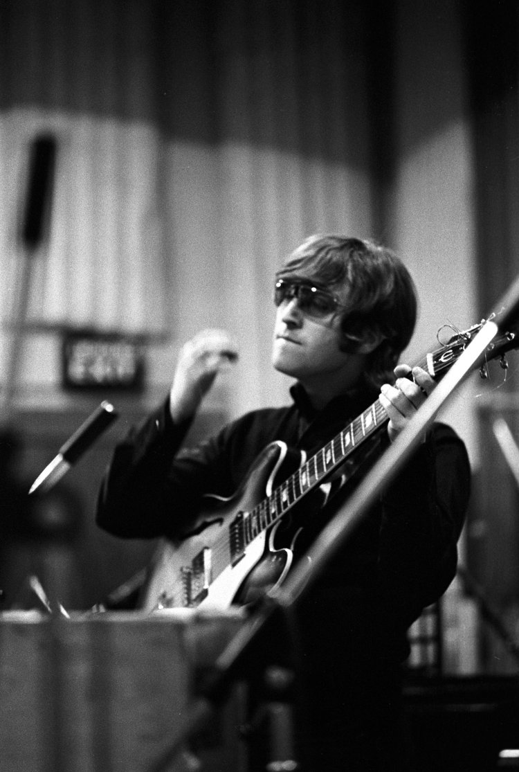 The Beatles, Ringo Starr, George Harrison, Paul McCartney, John Lennon, PMA Magazine