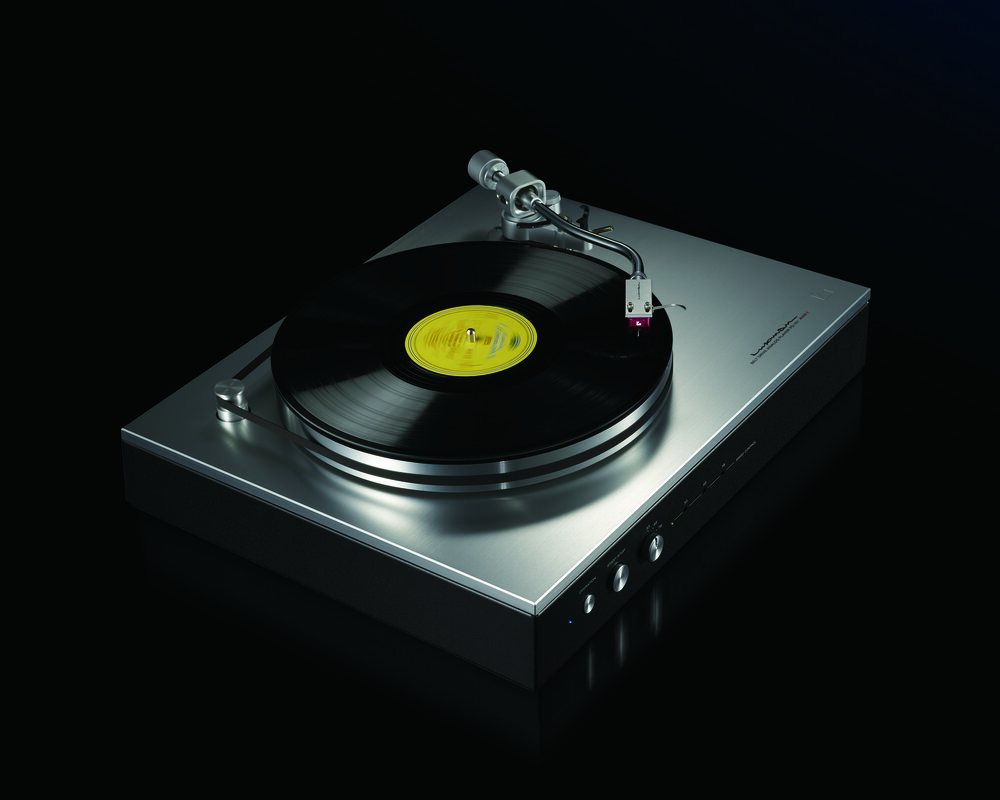 Platine à amplificateur intégré Luxman, audio, audiophile, hi-fi, haut de gamme, Robert Schryer, PMA Magazine