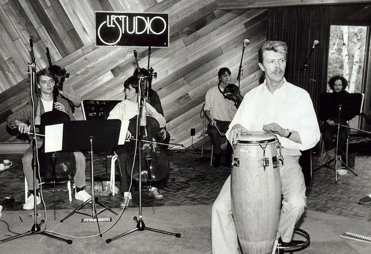 André Perry, Robert Schryer, Le Studio, Cat Stevens, les Bee Gees, David Bowie, Keith Richards, Rush, PMA Magazine