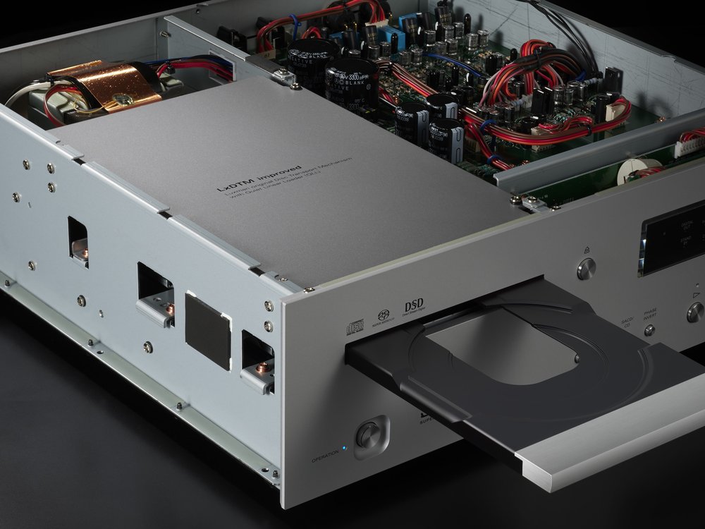 Luxman D-07X SACD/CD/DAC, PMA Magazine