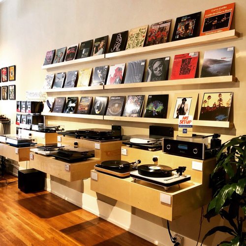 audio, audiophile, hi-fi, haut de gamme, Audio Element, enceintes Audio Physic Classic 15, amplificateur intégré Rogue Audio Cronus Magnum, streamer Bluesound NODE, DAC Chord Qutest, câblage Cardas