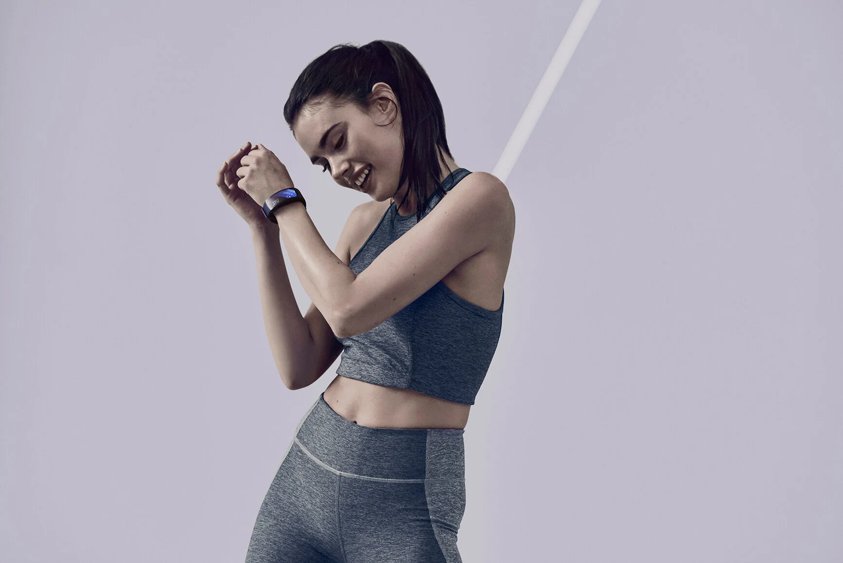 MOVE_WALL_WOMEN_DANCING_VOLT-0345_fnl_lay_rgb.jpg