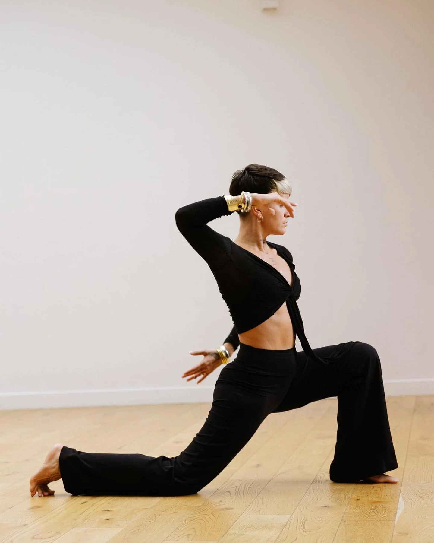 Hier apr&egrave;s-midi, j&rsquo;ai remis un pied dans un cours de danse. Depuis presque 7 ans j&rsquo;en &eacute;tais totalement incapable comme paralys&eacute;e. 

Je parle tr&egrave;s rarement de mon pass&eacute; de danseuse car il est encore doulo