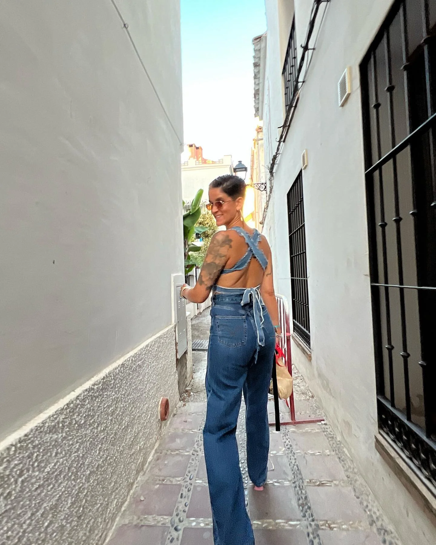 Monday Motivation ✨ 
&Eacute;coute et r&eacute;alise ce que ton c&oelig;ur te dit . Sans entrer dans les clich&eacute;s ! Juste ferme les yeux et pose toi une question toute simple sur n&rsquo;importe quel sujet . 

Je te partage ma question de ce ma