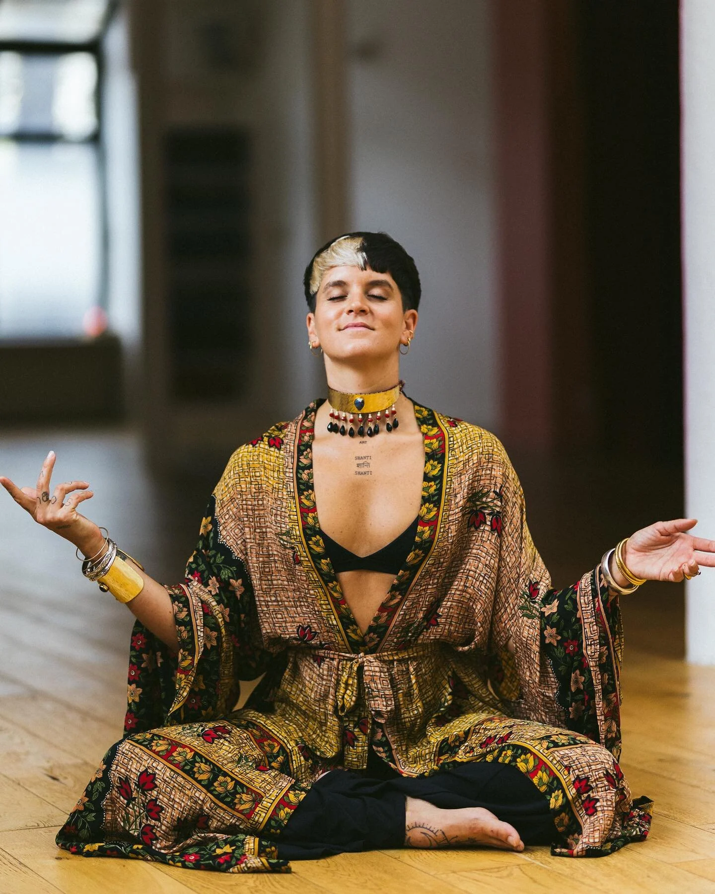 Peu pr&eacute;sente en ce moment par ici, mais ce silence est bon 😌 
Des nouveaut&eacute;s arriveront d&eacute;but d&eacute;cembre mais en attendant il me reste pas mal de boulot 🙌🏼 

Pleins d&rsquo;id&eacute;es, beaucoup de doutes aussi (poisson 