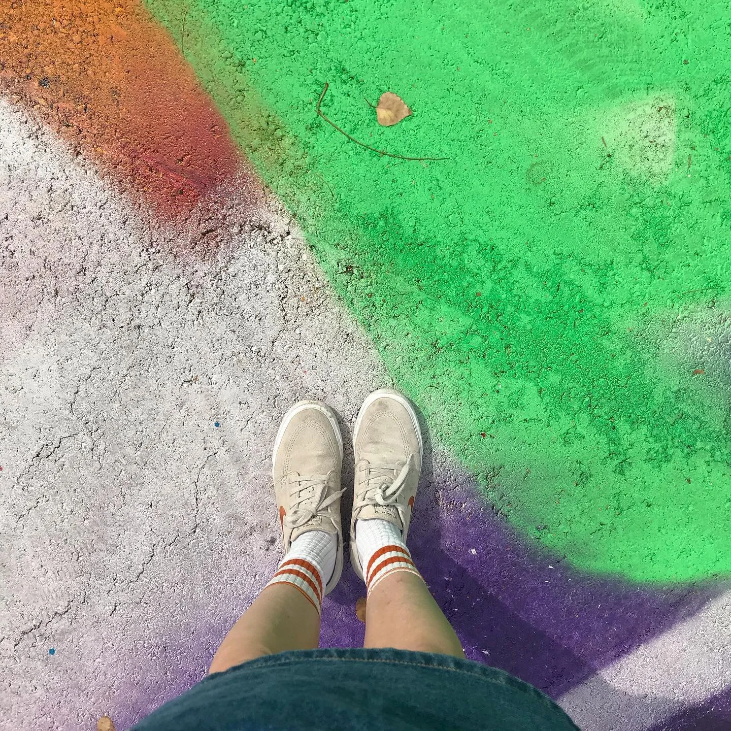 💚💜🤍🧡