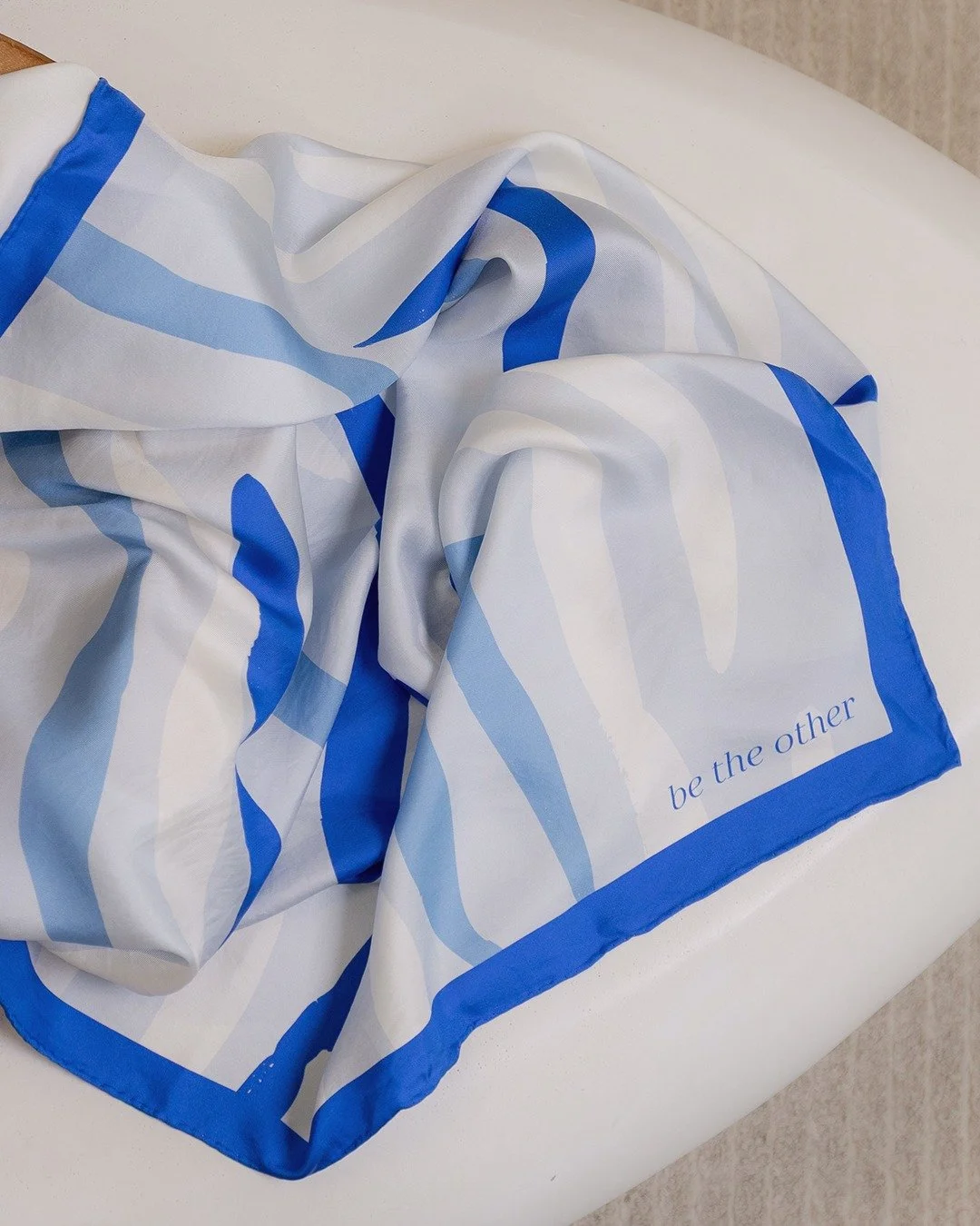 🌊 Meet FLUID, the free spirit
Where intuition drifts, creativity follows. FLUID is for the visionaries, the soft rebels, and the ones who lead with feeling and instinct.

Inspired by the fluidity of water, this design celebrates movement, imaginatio