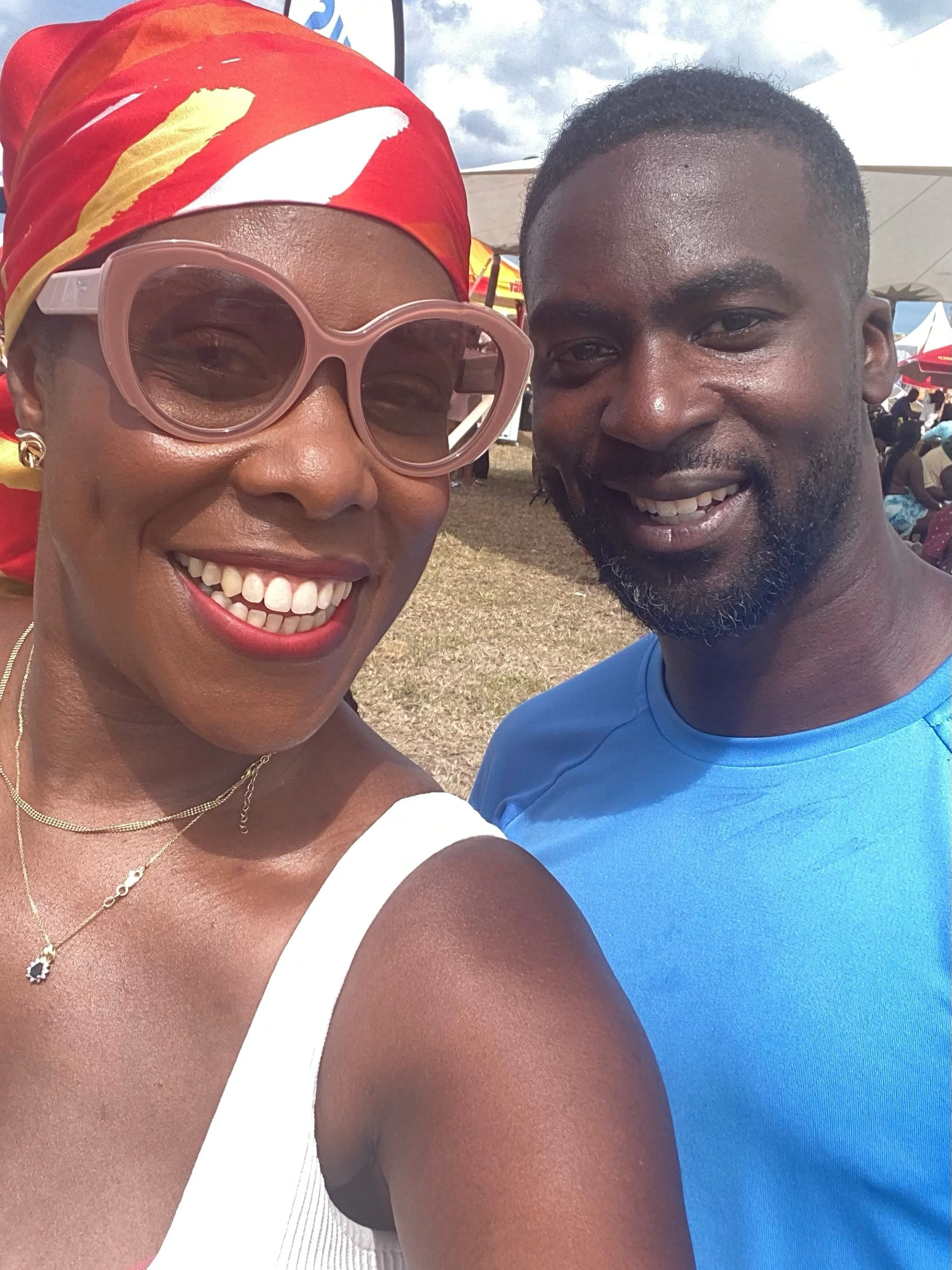 A little holiday highlight. 🇦🇬✨

A lovely surprise bumping into @djagonline while soaking up the atmosphere at @de268breakfastfete  in my beautiful twin island Antigua &amp; Barbuda 🇦🇬 

The Ignite Silk Scarf was along for the adventure, proving 