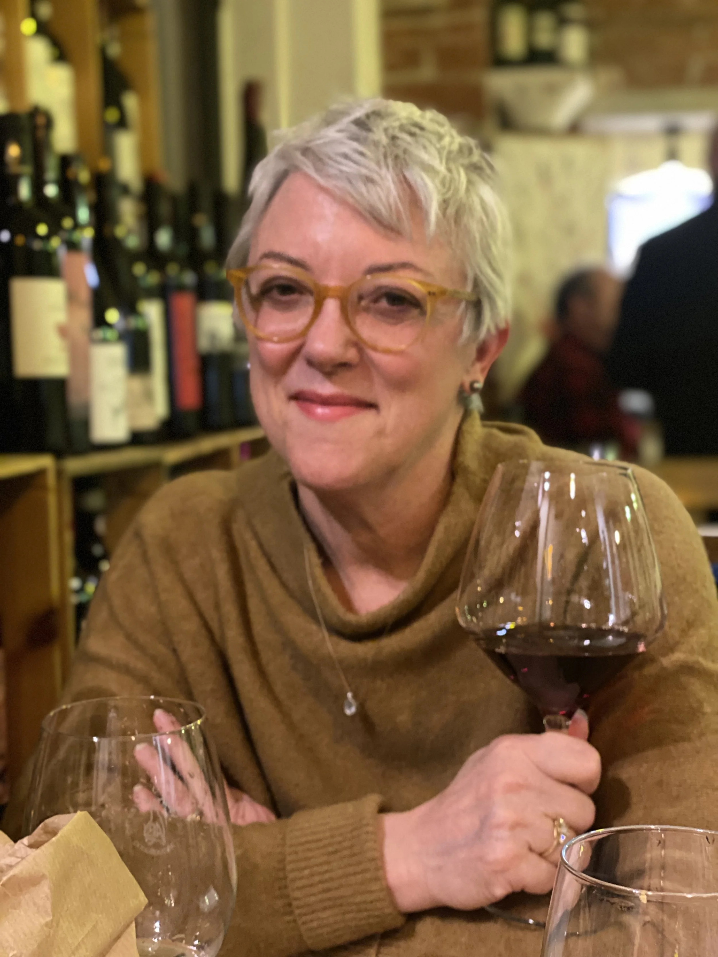   Hola Vas: Yes indeed, you can contribute to the fund and have some back, and for that you qualify for a photo of me drinking on your behalf! -T  