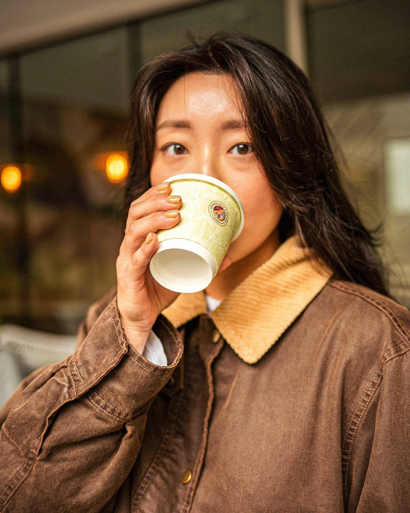Slow mornings, warm coffee, and soft light 

That&rsquo;s the fall rhythm we love 🍂☕

#honolulucoffee #vancouver #yvr