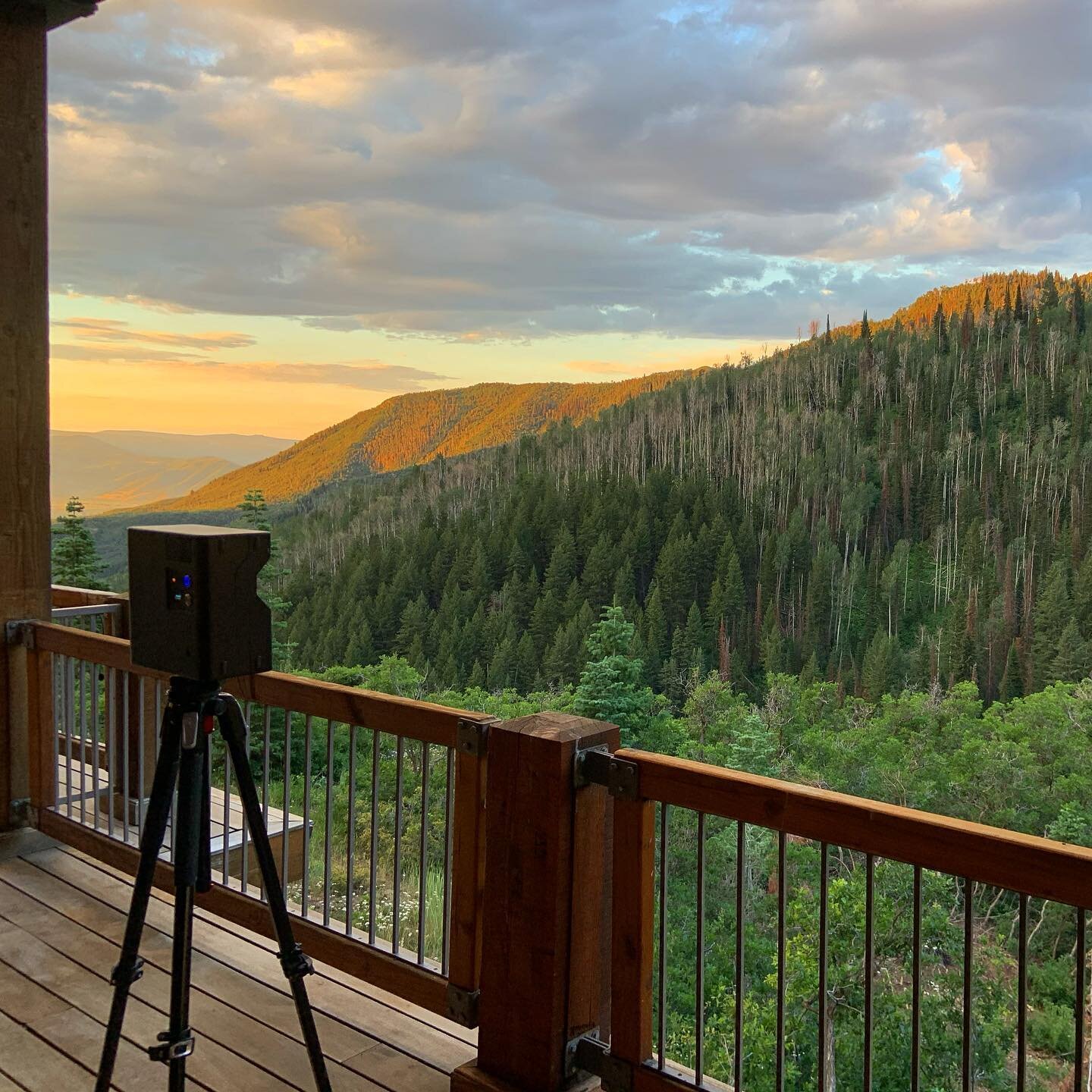 Views from the office pt. 12 
.
.
.
.
.
.
.
#midwayutah #utah #utahphotographer #sunrise #matterport #mountains #landscape #parkcity #midway #360photography #sunset #utahsmallbusiness