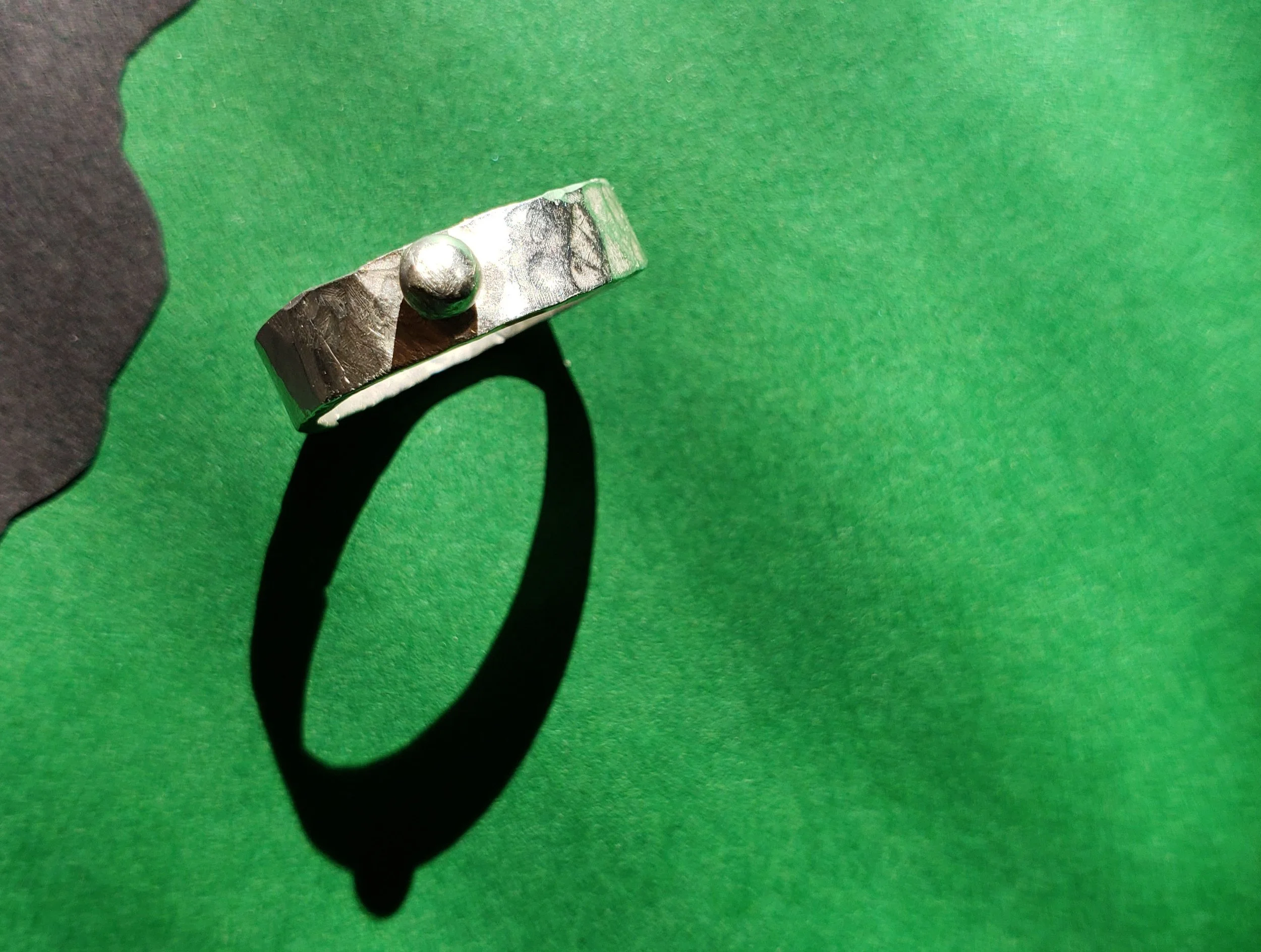 hammered ring w: stud .jpg