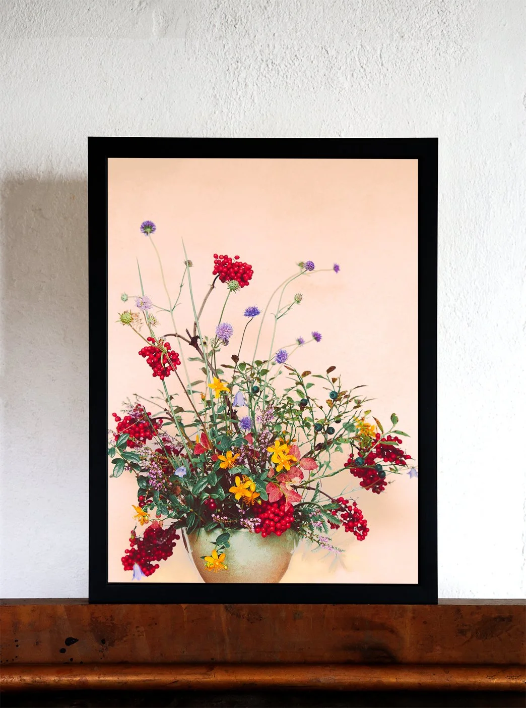 Fotografisk floral art. Sensommar bukett med druvfläder och blåklocka