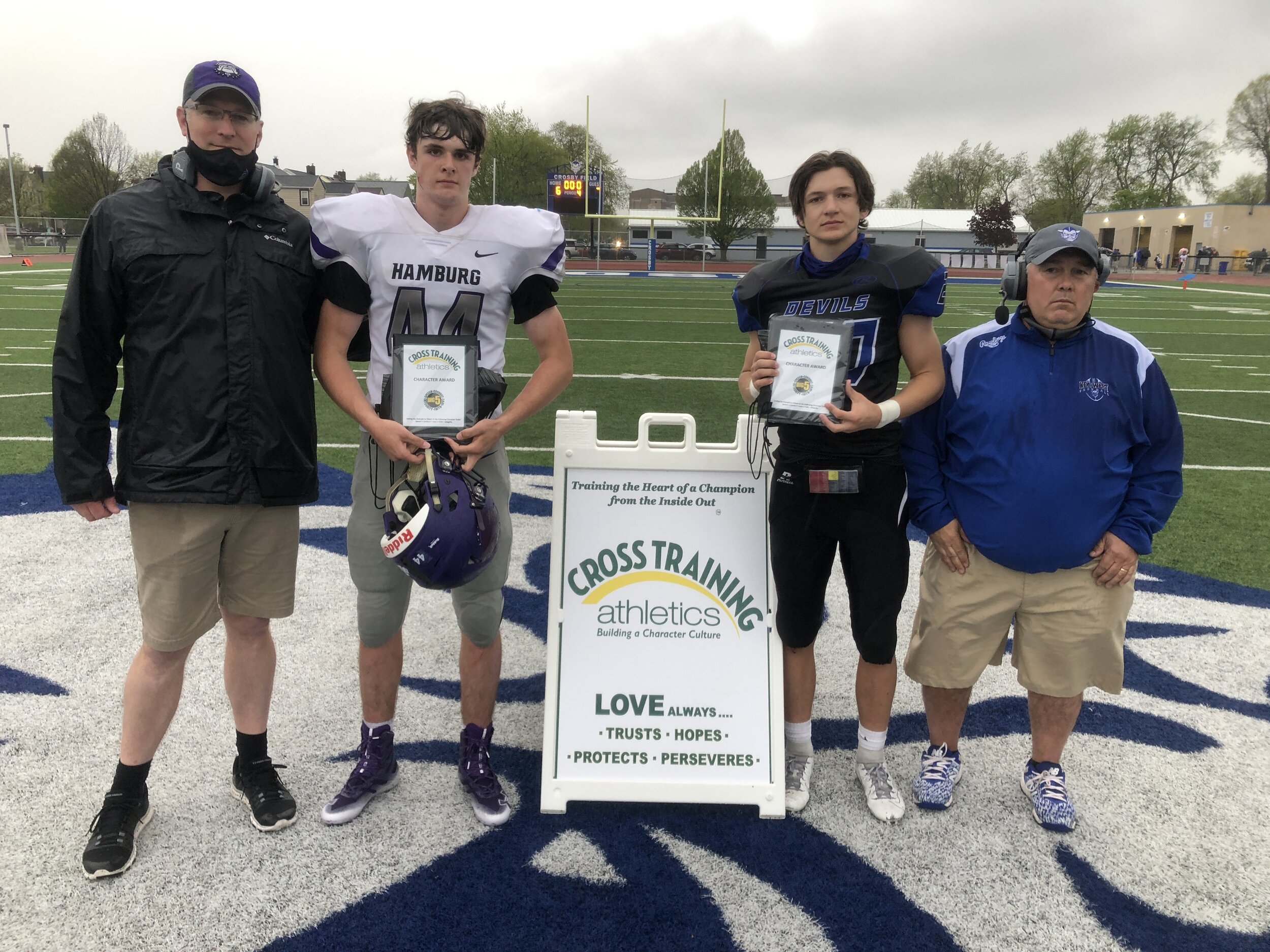 Photo Left (#44 Mike Sawulak |12|TE/DE - Hamburg), Photo Right (#20 Colton Lo Cicero |12|REC/DB - Kenmore West)