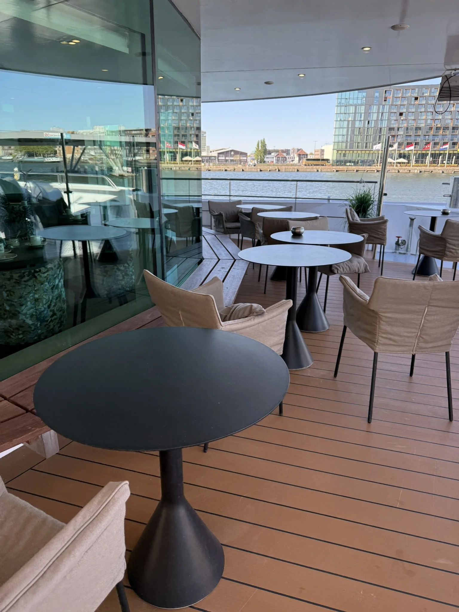 Amadeus Cara - Front Smoking area