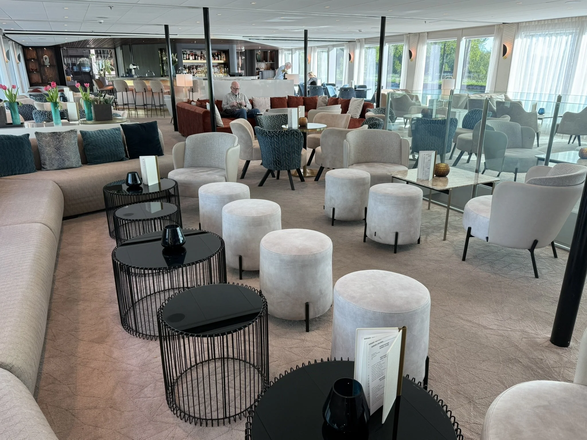 Amadeus Cara - Panorama Lounge