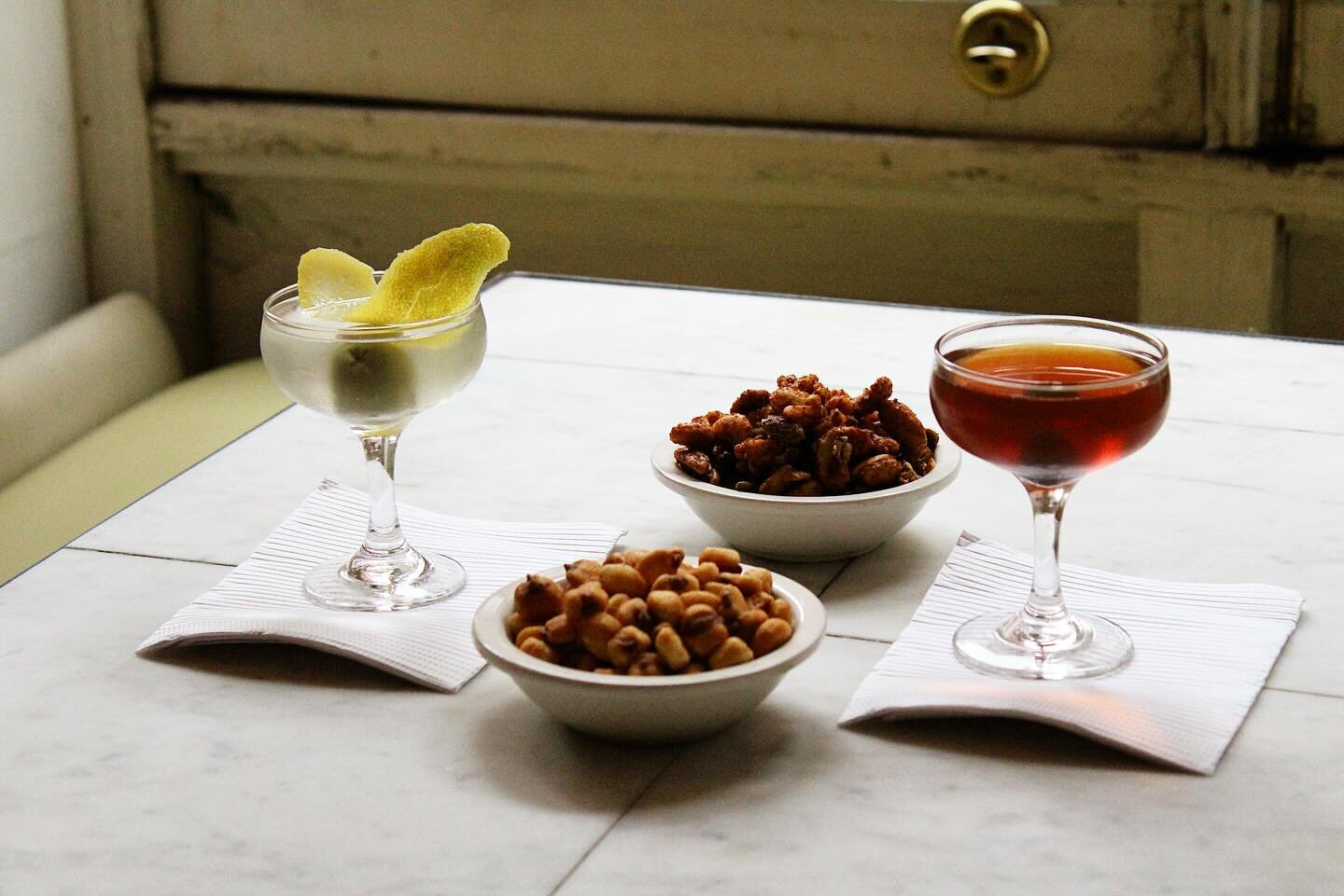 Join us in Tribeca every Monday for an homage to two of our favorite classic cocktails. All night long, at a happy hour price, Martinis &amp; Manhattans are $15. 
It feels like it&rsquo;s 2014 again and we&rsquo;re feeling the magic of the city. 

Al