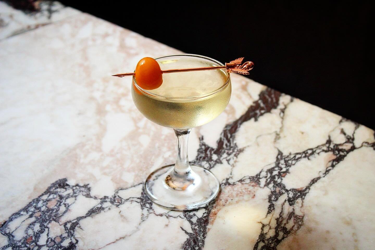 Tom Tom Club. 
In honor of one of our favorite bands, @tomtomclubofficial. 
(Happy birthday Tina!) 

Also in honor of the end of tomato season, so we pickled the heirlooms. 

Poured with @sipsmith, Blanc Vermouth, Manzanilla Sherry, Tomato Wine, Pick