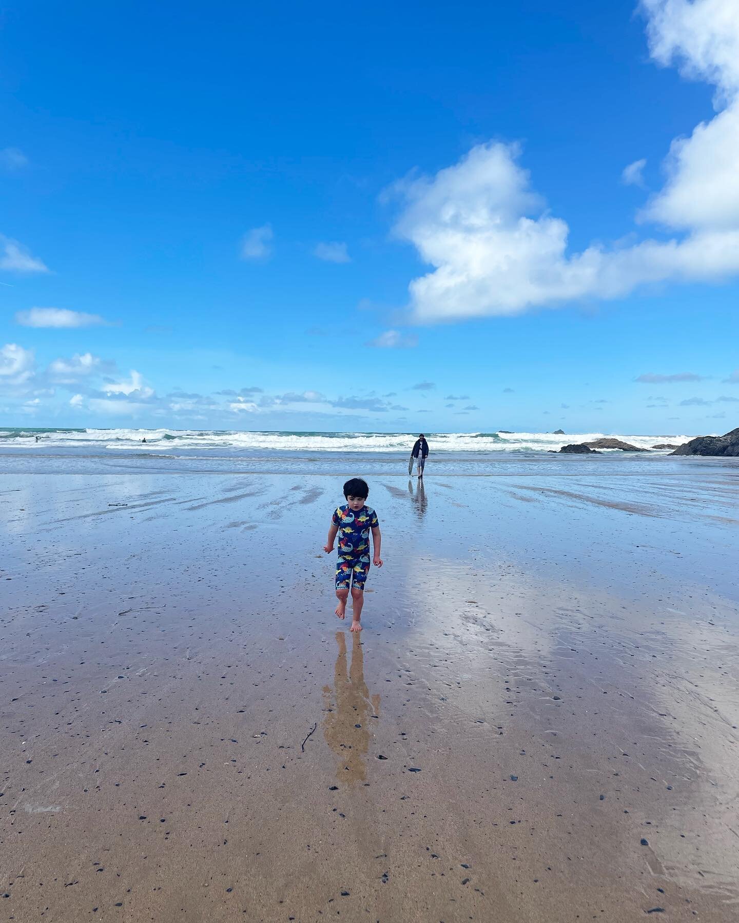 Total beach reset 🌊 I love it in Cornwall (and being on holiday in general) especially this part on the north coast between Padstow - Newquay.

Beaches were great, food was great, even the kids were great. 

Holidays with kids = less lying on the be