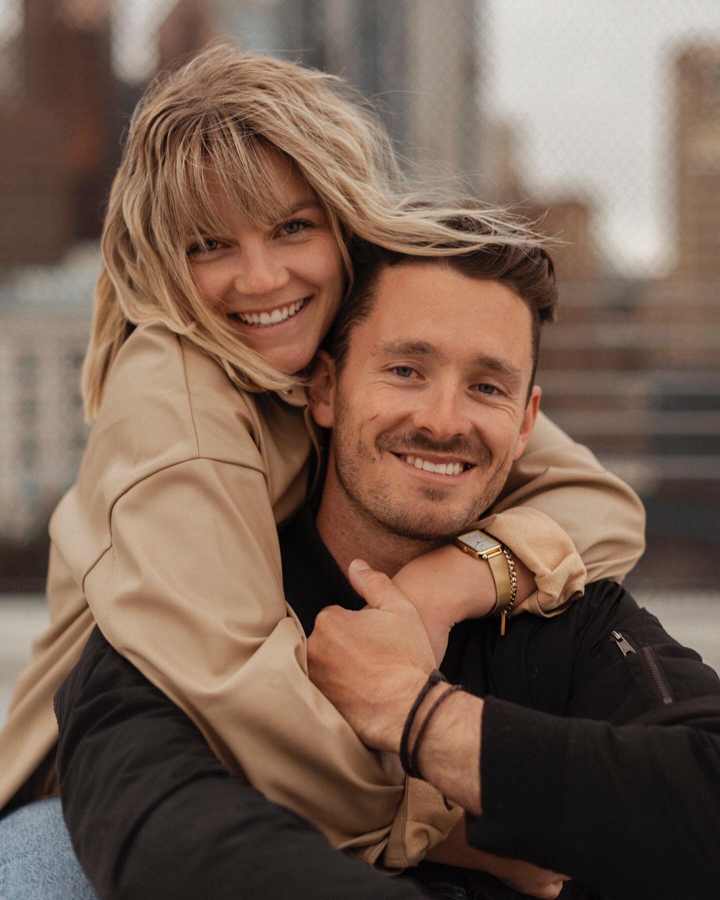Found out yesterday that @michyla and Dustin got ENGAGED on their road trip through the States the past 2 weeks!!!! Wow wow wow, I&rsquo;m so excited for you two. My jaw was on the floor when I saw their post yesterday. From childhood friends, look a