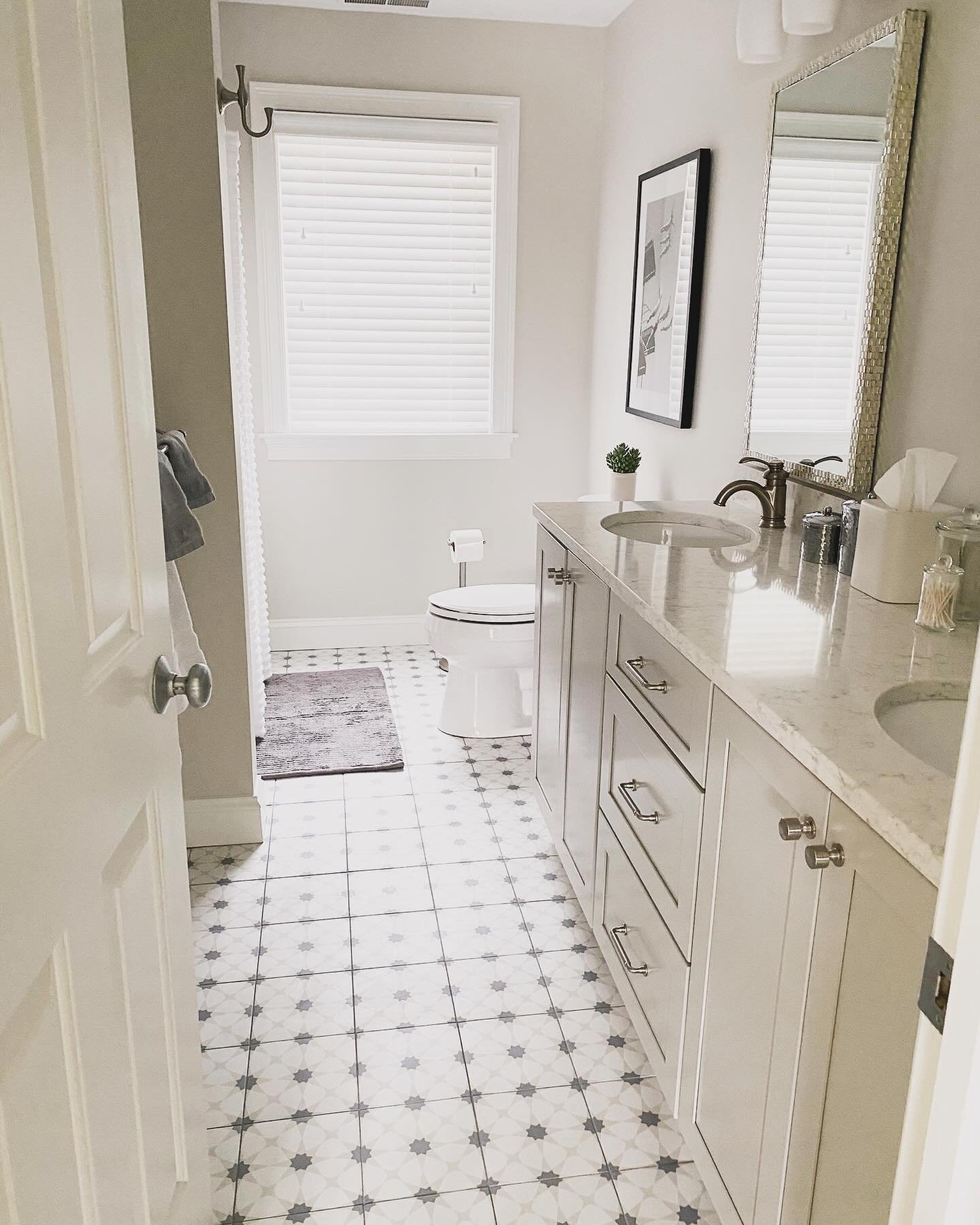 ✨Bathroom Goals✨

Clean, simple, and serene! This bright, neutral bathroom is all about elegance in the details. The soft tones and subtle, patterned floor tiles bring a sense of calm to the space, creating the perfect little oasis.

What do you thin