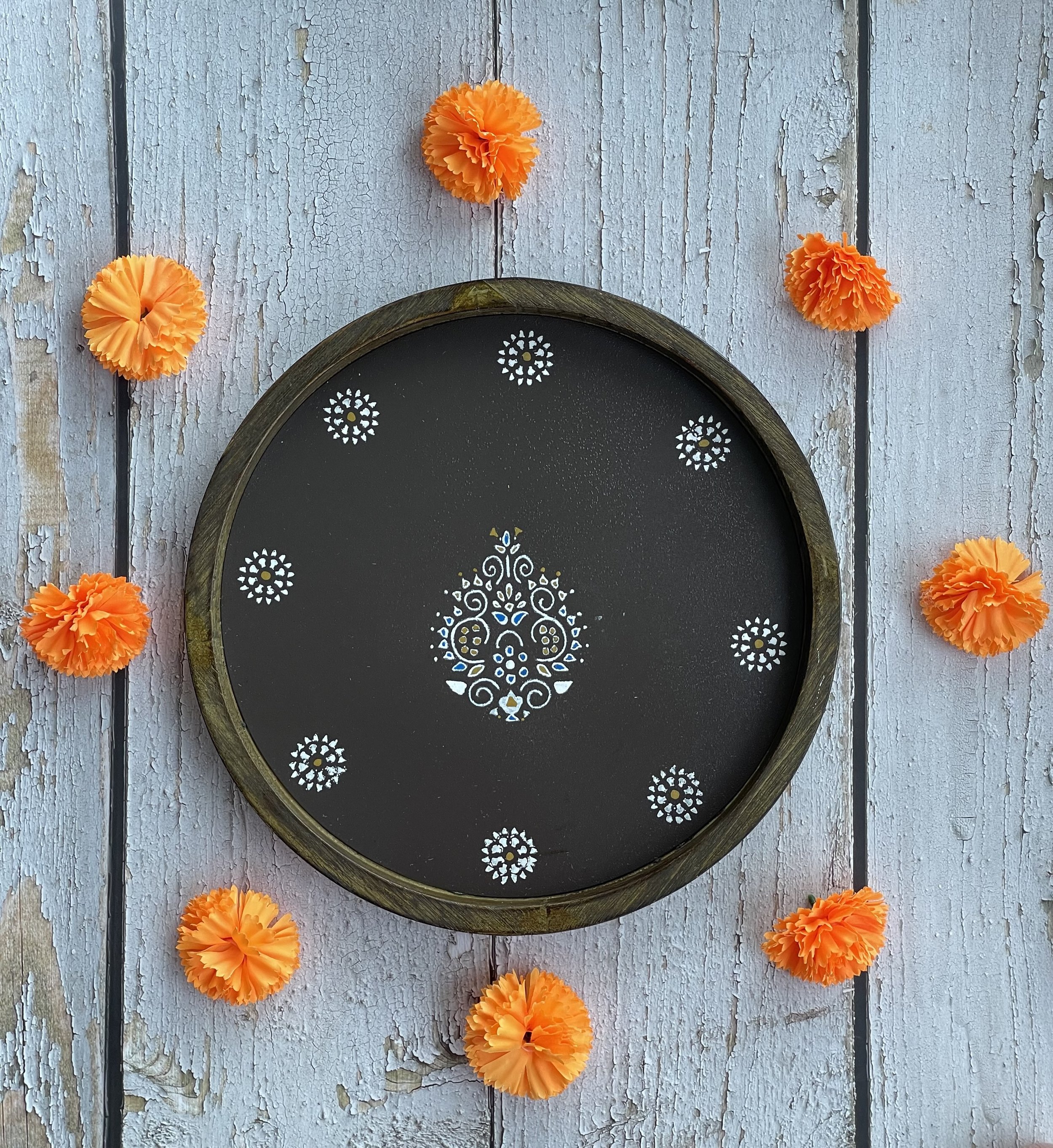 Janaki 2.0 wood and metal tray