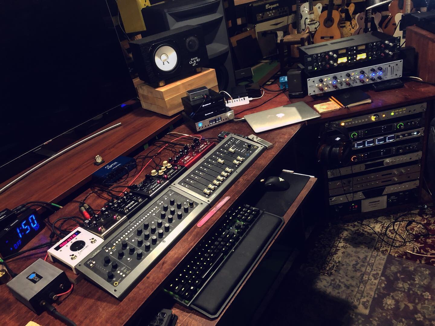 What&rsquo;s your signal chain look like? This @strymonengineering external FX loop in the BauHaus studio is 100% on point!