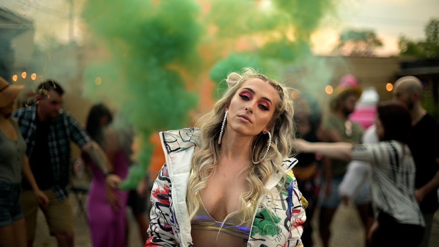 we are pumped for official release day for @kelsiewattsmusic &ldquo;summertime anthem&rdquo; music vid produced by the squad here at Queen Ave. Huge shout to the gang, and thx to @jeanz_media for tackling this project with us! Smash link in her bio t