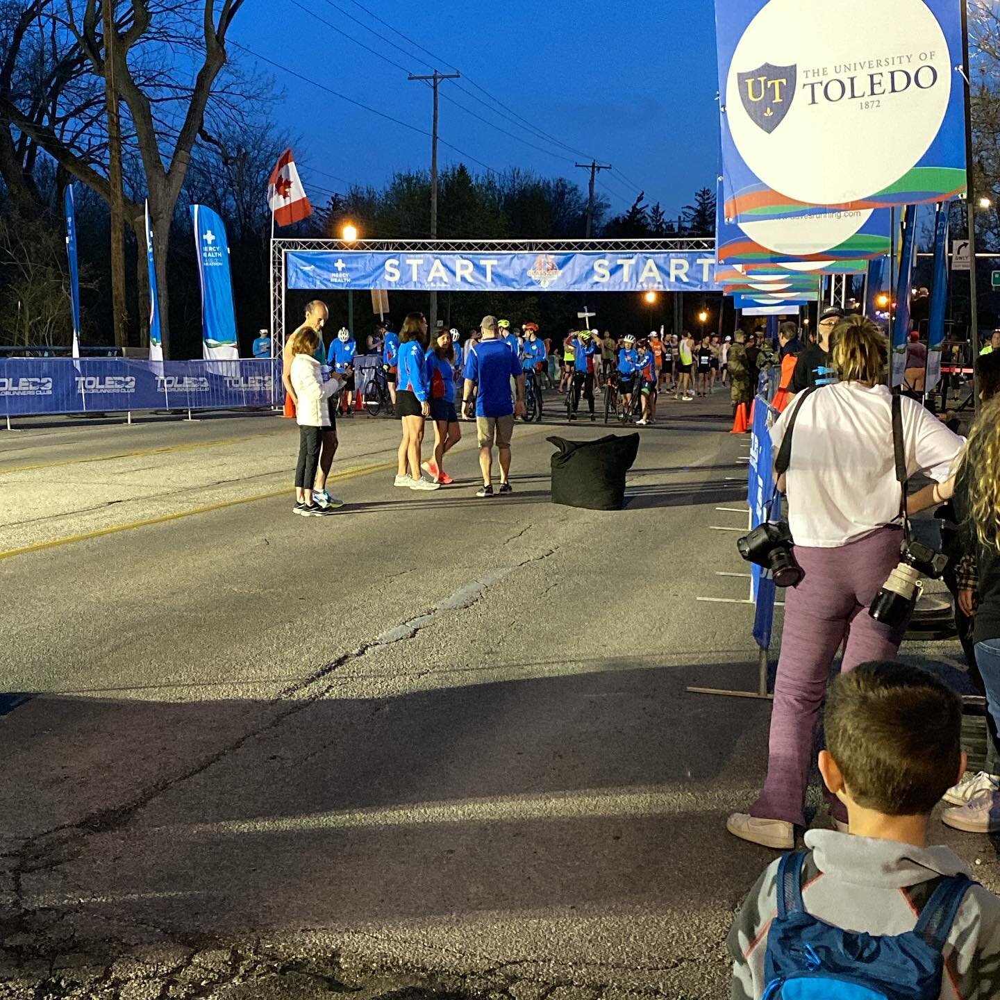 Marathon morning!!! 

Good luck to all of you racing today!

#glasscitymarathon #runohio #marathonmorning #akrun @shopgirl1338 @jen_yonally @geanbean19 @mcflyontheradio @britt_downs18 @royrunning @keckan4
