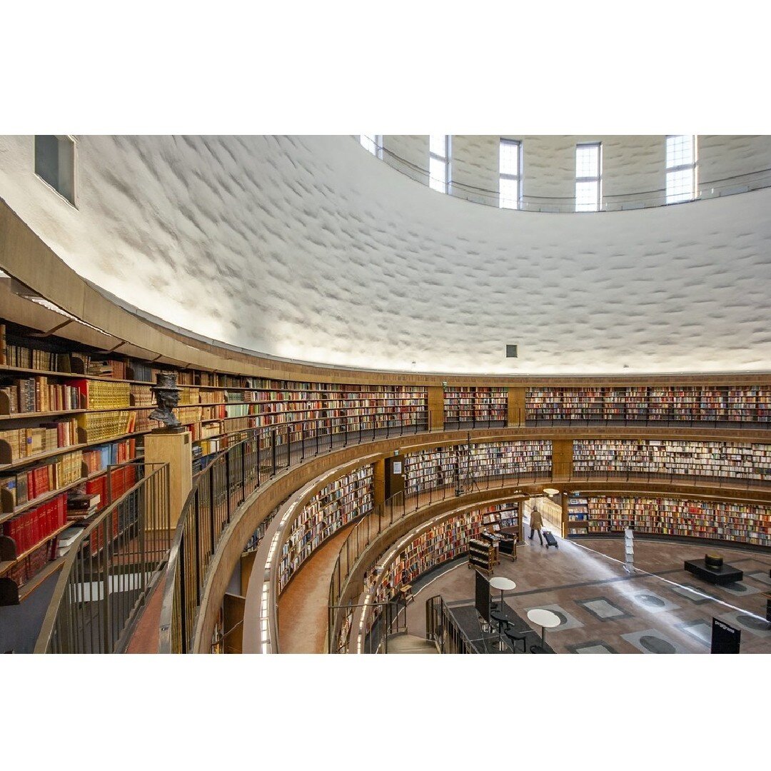 Stockholm Public Library, built in the 1920s. You can see that it's built with function in mind but brings in stylish elements for an organic edge that is utterly beautiful. Definitely one on our bucket list to visit.⁠
⁠
#stockholm⁠
⁠
.⁠
.⁠
.⁠
.⁠
.⁠
