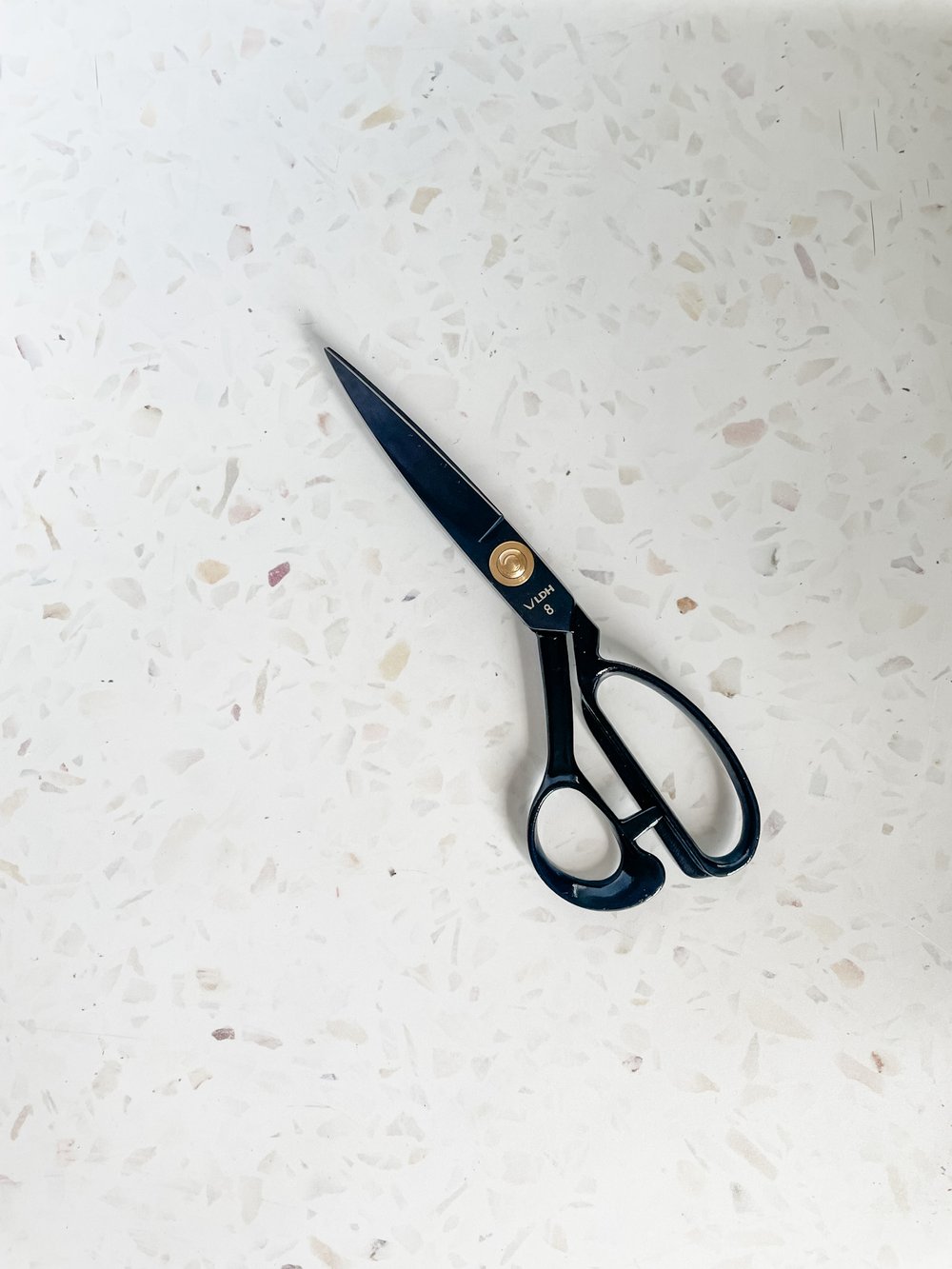 LDH 9 Fabric Shears, Midnight Edition – Scissors Up
