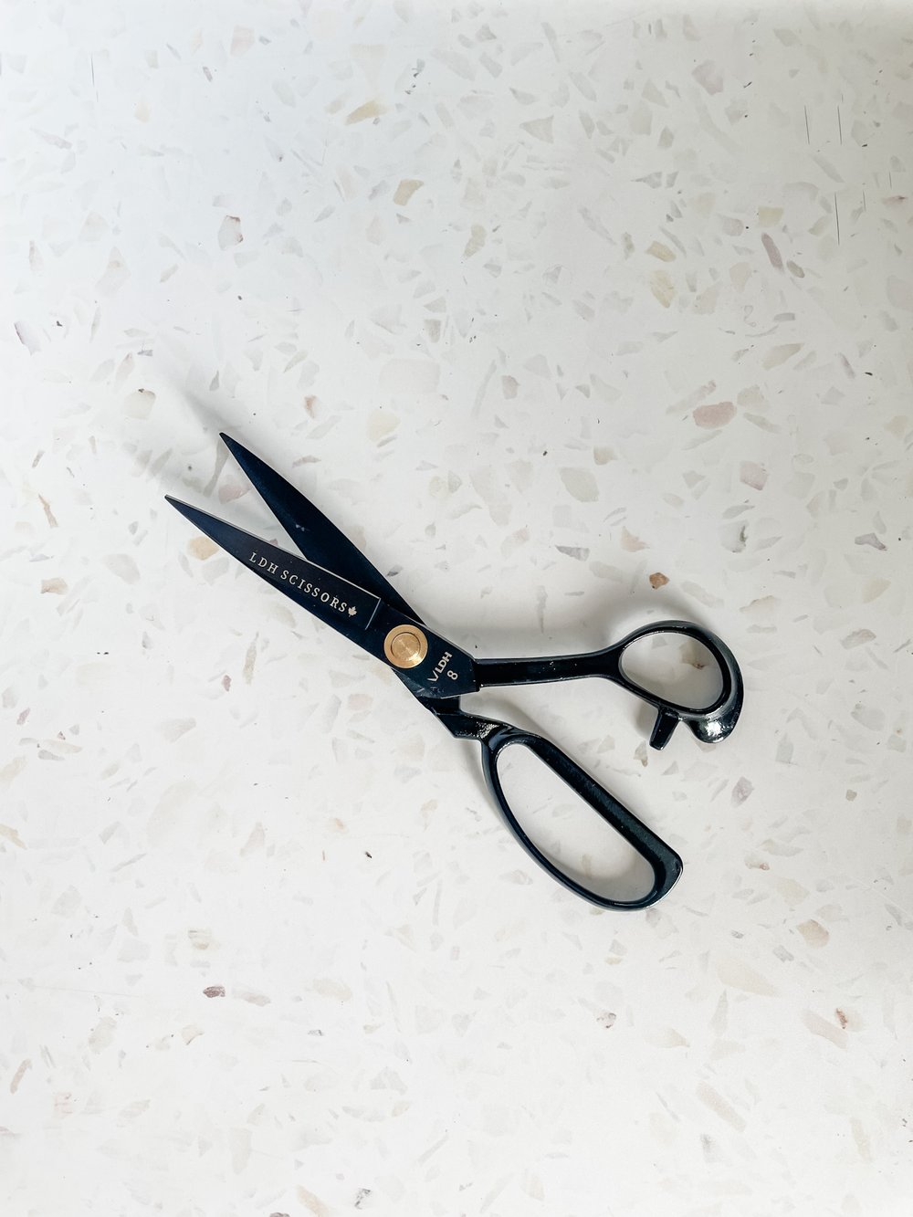 10 Midnight Edition Fabric Shears Left Handed - LDH Scissors