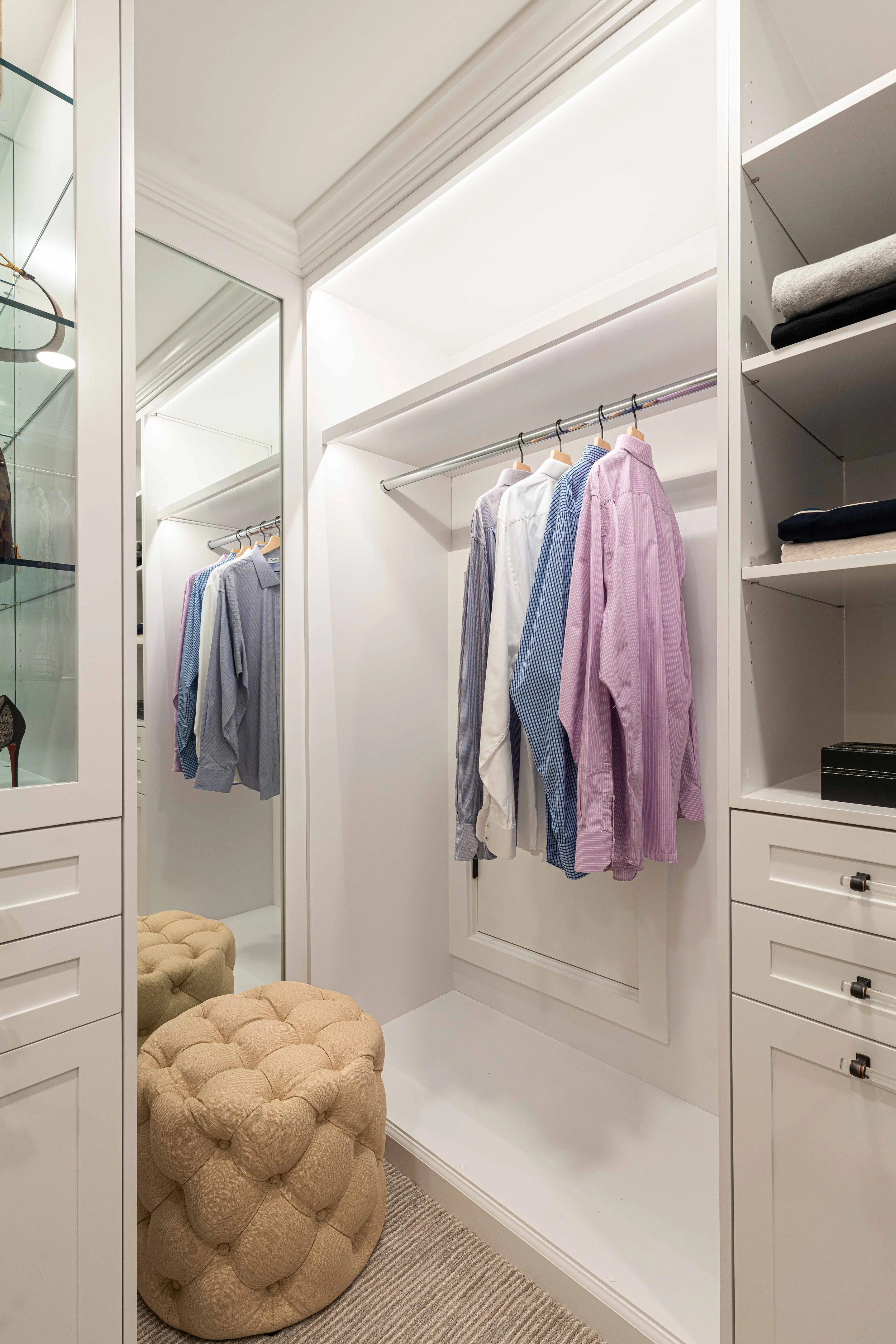 AngelaPotts_AvonHome_Closet_©CaitlinAntjeLLC-9.jpg