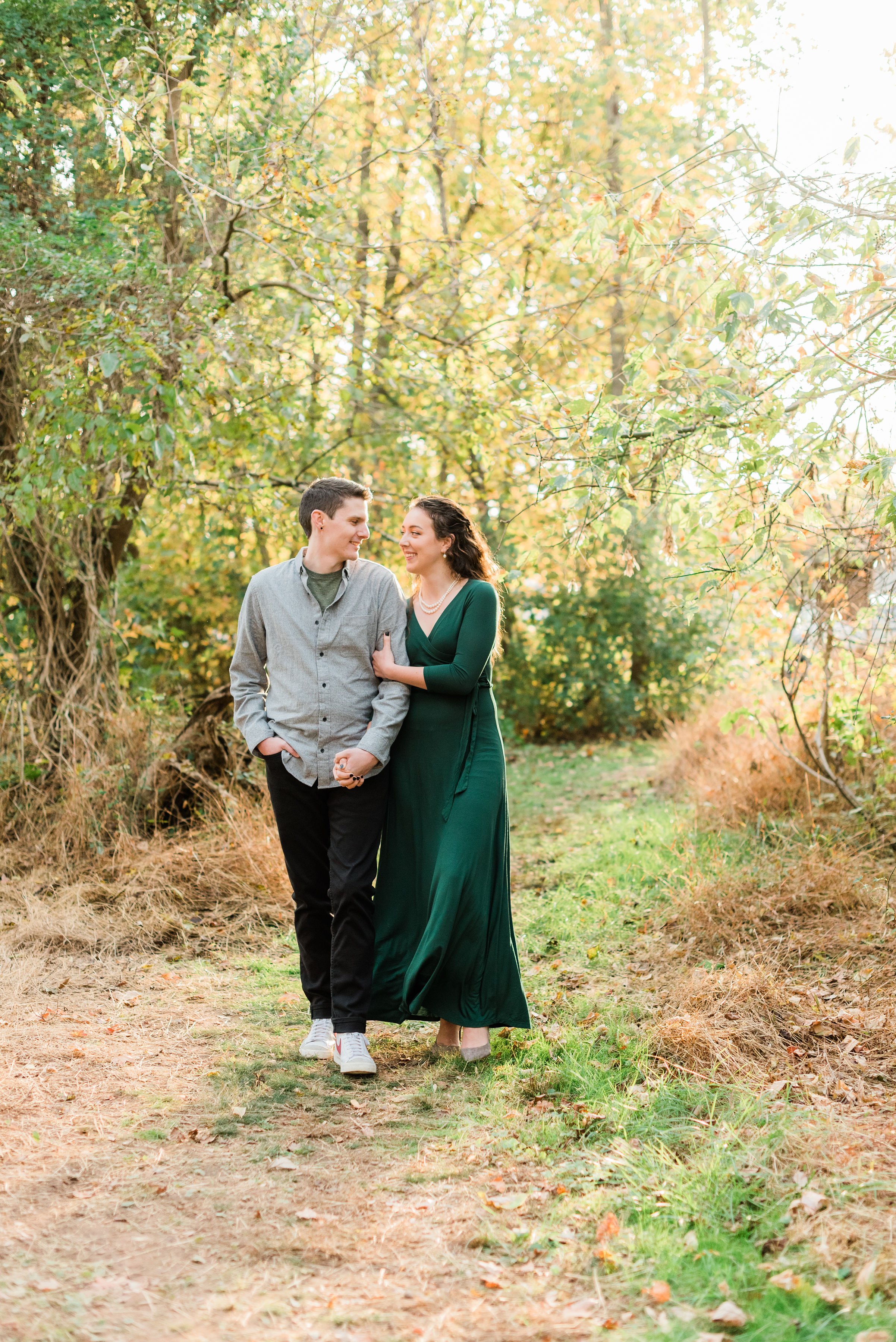Zoe &amp; Chris | Fall Golden Light Couples Session