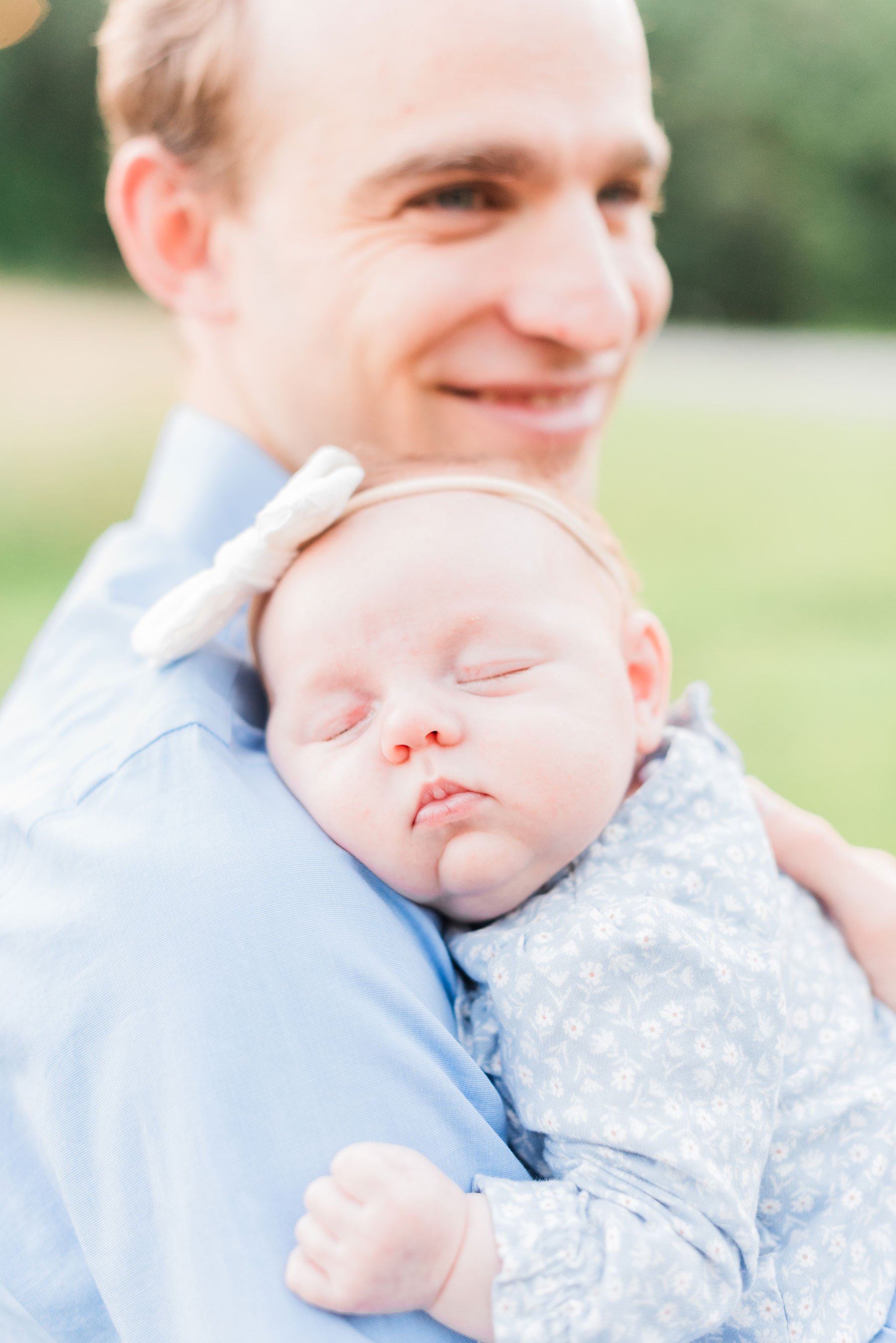    Baby girl sleeps on her dad’s shoulder during their maryland fall family photo session. #marylandfamilyphotographer #findingafamilyphotographer #familyphotooutfits #semiformalphotooutfits #outdoorfamilysession #photoswithkids #georgiafamilyphotos 