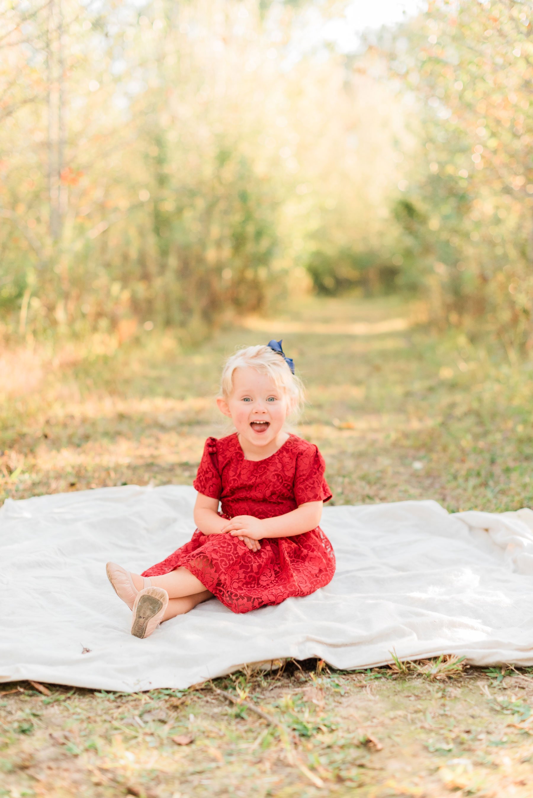  When you’re a young parent, it’s easy to get consumed with the hard and not see the beauty in the everyday moments. Professional photos, especially ones taken by Jacquie Erickson Photography, allow you to do just that.  #JacquieEricksonPhotography #
