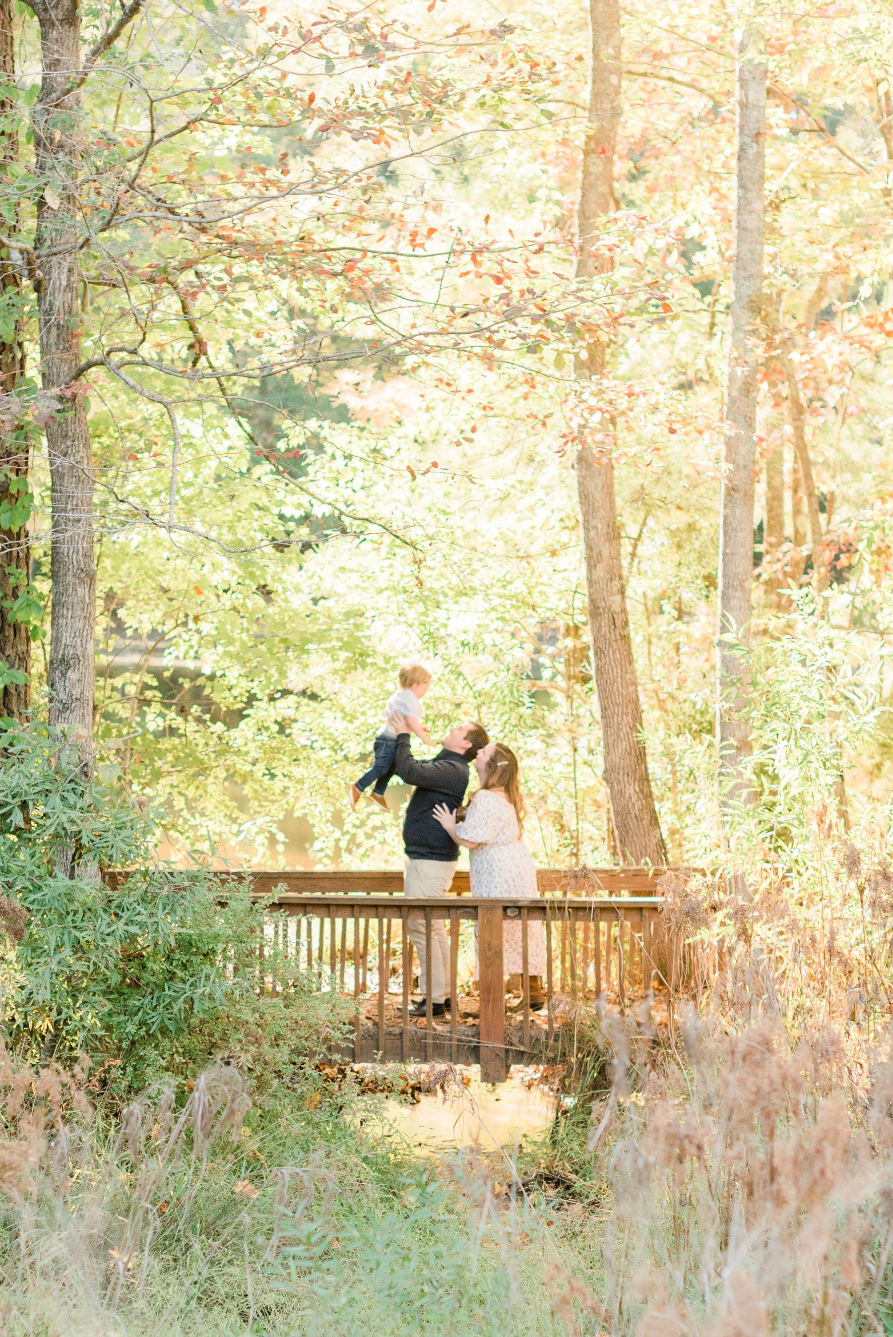  Jacquie Erickson photographs this family of three from a distance to include the beautiful Georgian outdoors. Family of three little boy mama’s boy Altlanta, Georgia Peachtree City Fayetteville Senoia&nbsp; #jacquieericksonphotography #atlantaphotog