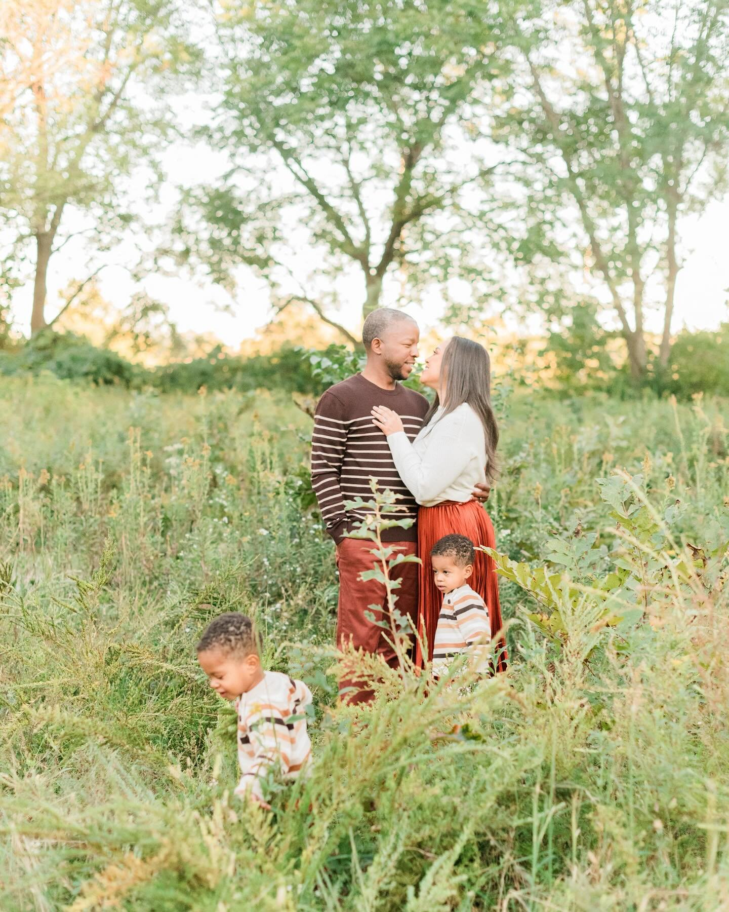 This. This moment wasn&rsquo;t planned. 

We were actually trying to get a photo of Mom and Dad but these two wanted to be in on it.

And you know what?

They made it perfect. 

This is how your photos should FEEL because this is motherhood.

Doesn&r