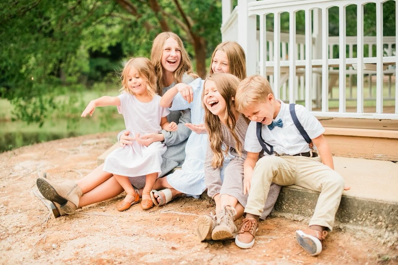 Busy season is finally winding down and I couldn&rsquo;t be more grateful for the time I got to spend with y&rsquo;all this fall!

Balancing grad school and my business has been a stretch but getting to take a break from working to play with clients 