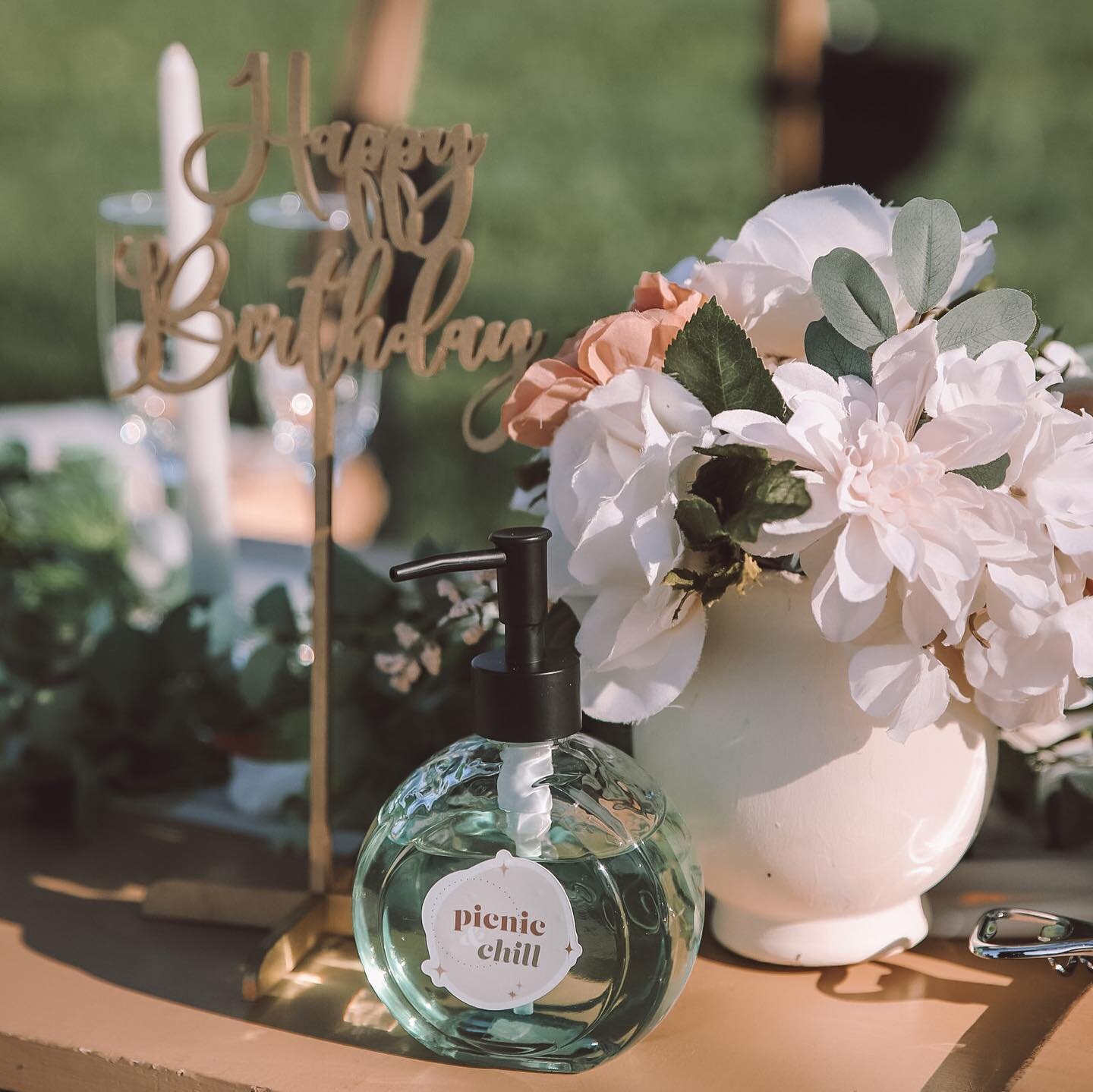 let us make your next event extra special, picnic style ✨💐

Have an idea for a group event? We are all ears! Submit a large group reservation on our website. LINK IN BIO 🧺

#picnic #sfpicnic #luxurypicnic #bayareaevents #eventplanner #eventdesign #