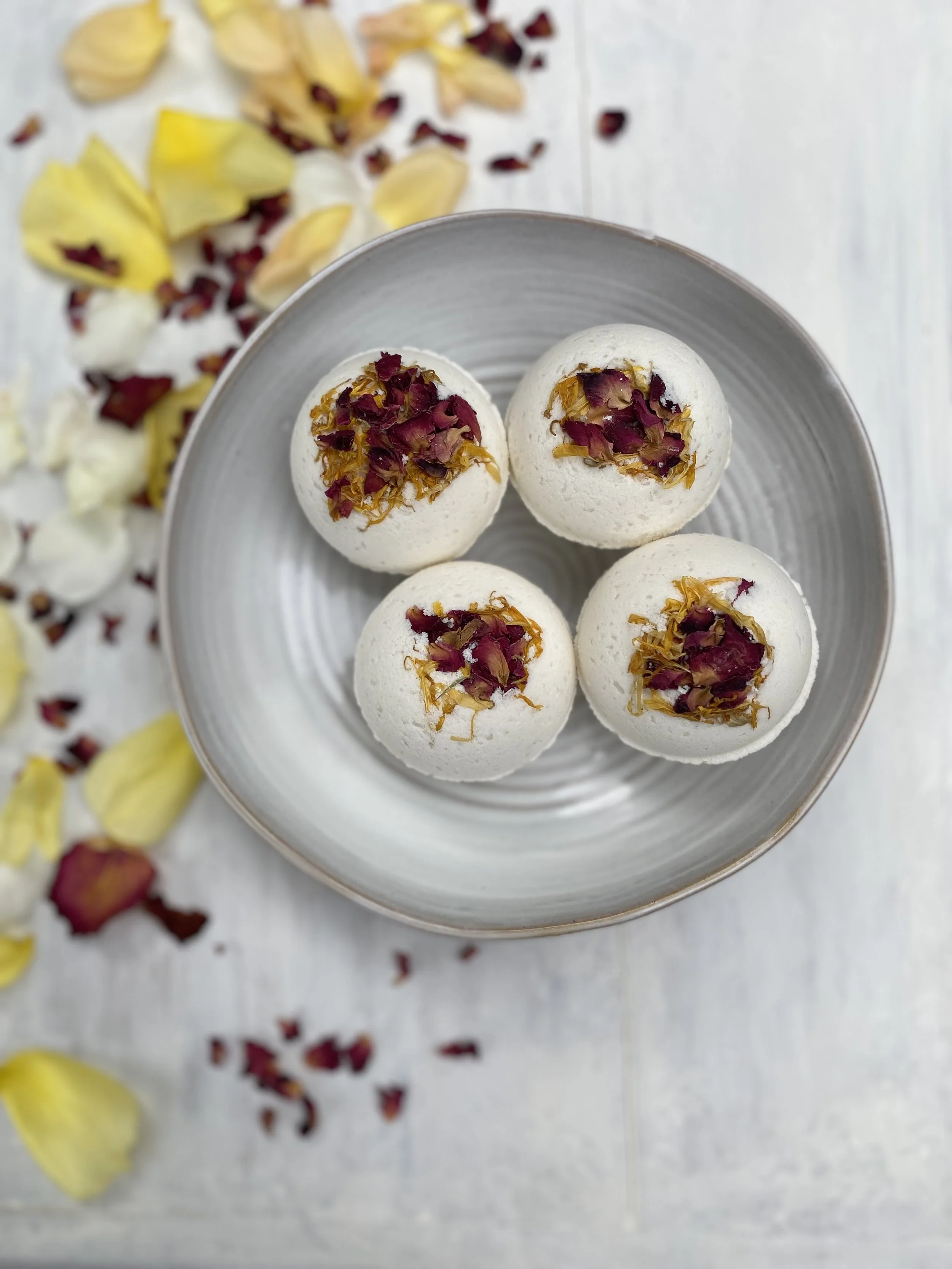 Rose Geranium, Orange and Ylang Ylang Bath Bomb