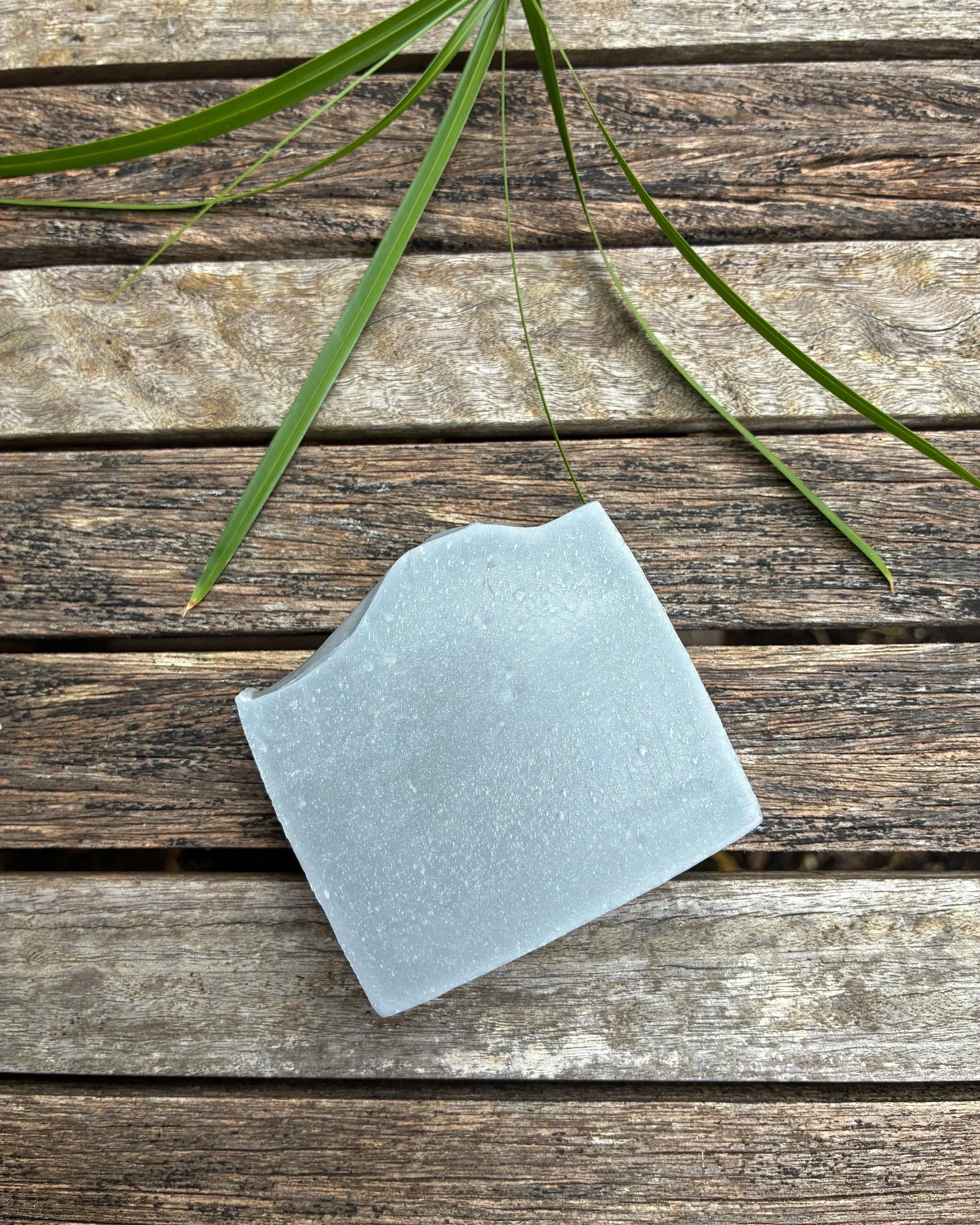 Eucalpytus%2C+Rosemary+and+Tea+Tree+Handmade+Soap.jpg